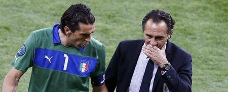 支持阿森纳还是拜仁？波多尔斯基：我会为两支球队加油（阿森纳还是拜仁？波多尔斯基：两队我都支持）