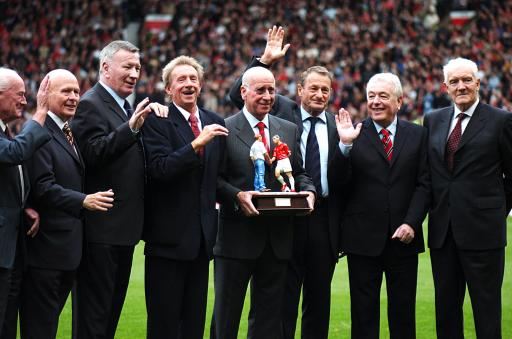 大连英博祝贺重庆铜梁龙冲超：祝愿贵俱乐部在中超再创佳绩（大连英博恭贺重庆铜梁龙晋级中超：预祝中超赛场再创辉煌）