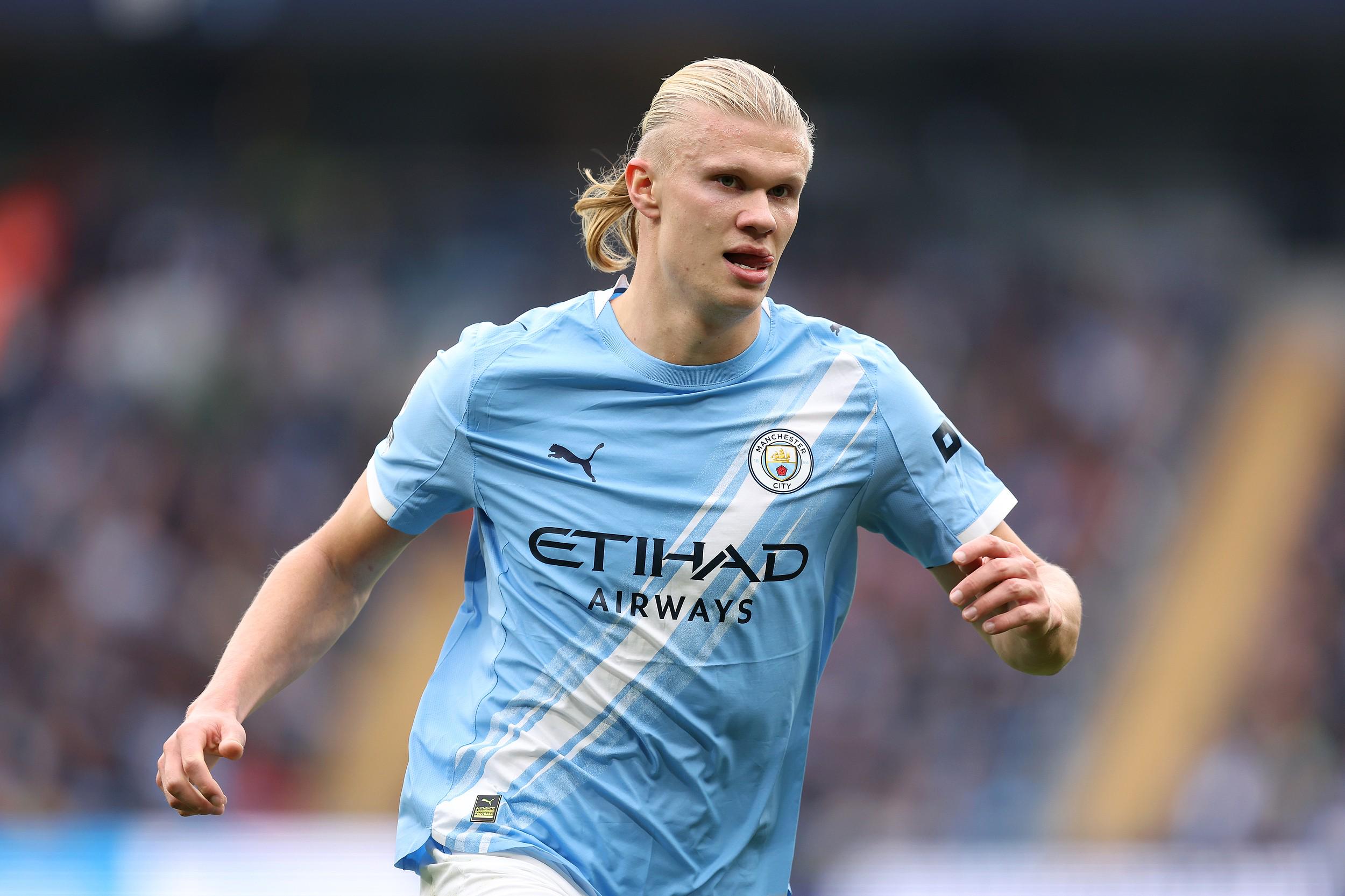 张镇麟：新赛季加盟上海从点滴做起，希望和弗格为球队做贡献（张镇麟：新赛季加盟上海，脚踏实地起步，盼与弗格携手助力球队）