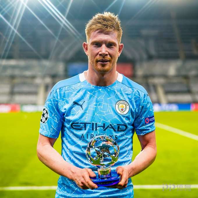 跟队记者：尤文仍在关注帕尔马中场贝尔纳韦（跟队记者：尤文图斯持续关注帕尔马中场贝尔纳韦）