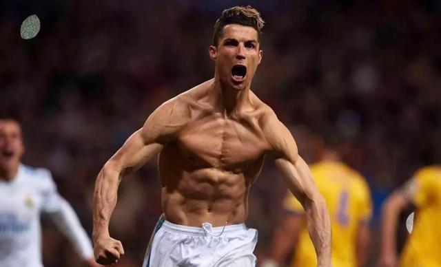 伊万-托尼袭击骚扰者被捕后获保释，吉达国民官方晒其训练照（伊万-托尼涉嫌袭击骚扰者被捕后获保释，吉达国民官方公布其训练照片）