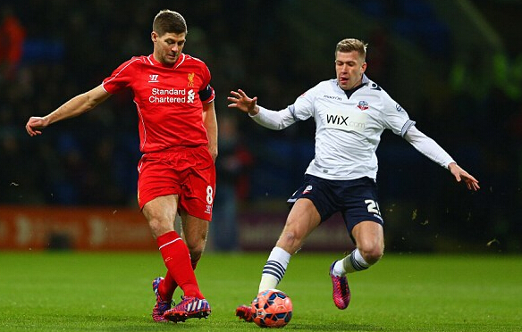 大巴黎旧将：今年唯一遗憾就是世俱杯，萨福诺夫表现堪称顶级（前巴黎球员：本年度唯一遗憾在世俱杯，萨福诺夫发挥堪称顶尖）