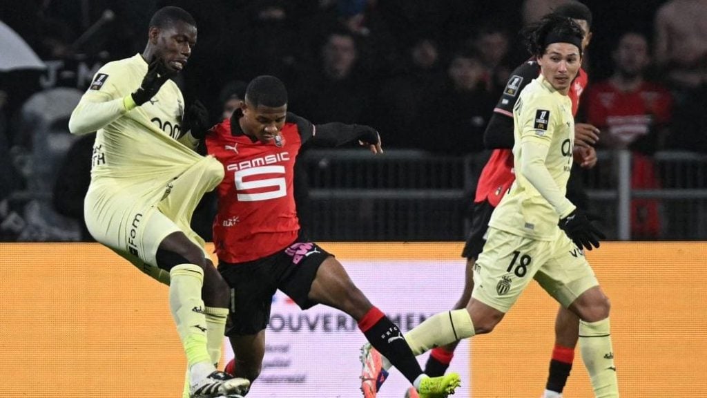 加蓬主帅：难以释怀世预赛出局，非洲杯目标是打进四强（加蓬主帅：世预赛出局仍难接受，非洲杯力争跻身四强）