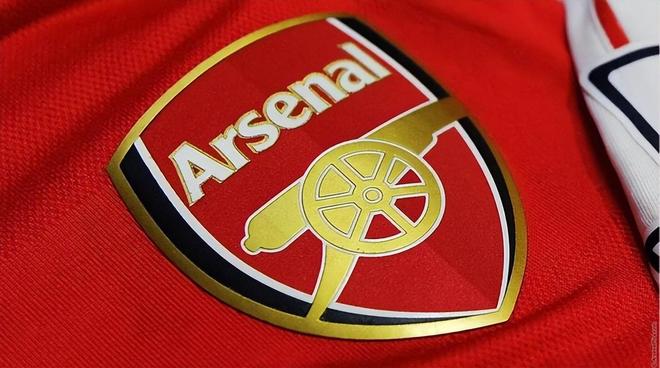 哈维·阿隆索：十二月的考验与超级杯的期待（哈维·阿隆索：迎战十二月考验，剑指超级杯）